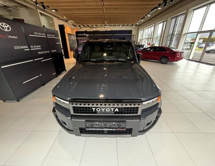 Toyota Land Cruiser SUV 2,8 l 150 kw