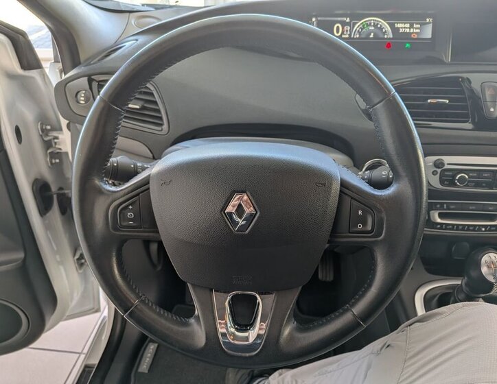 Renault Scénic MPV 1,5 l 81 kw