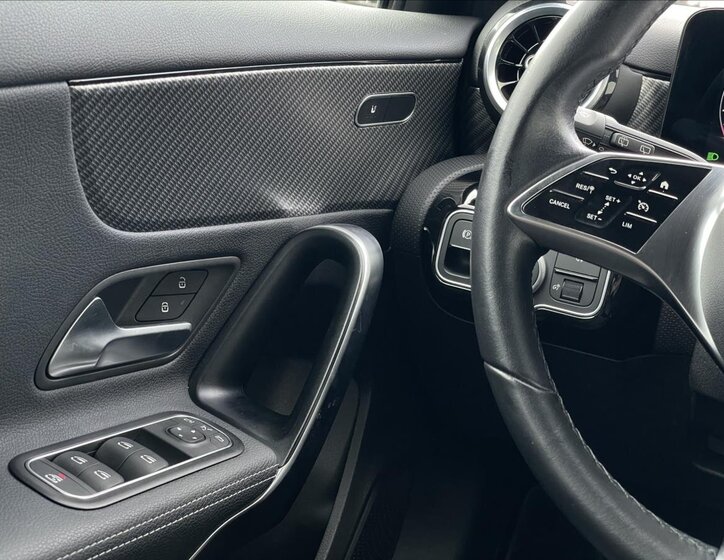 Mercedes-Benz Třídy A Hatchback 2,0 l 110 kw