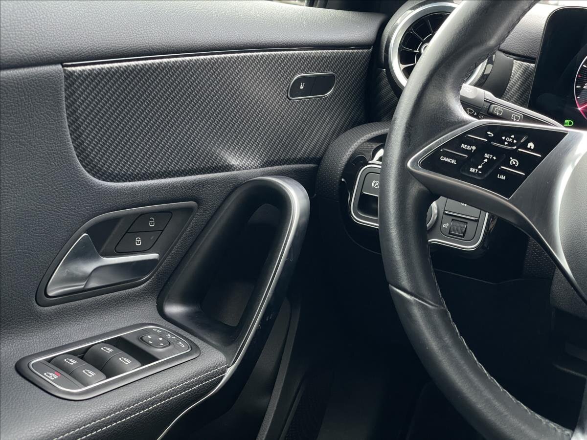 Mercedes-Benz Třídy A Hatchback 2,0 l 110 kw