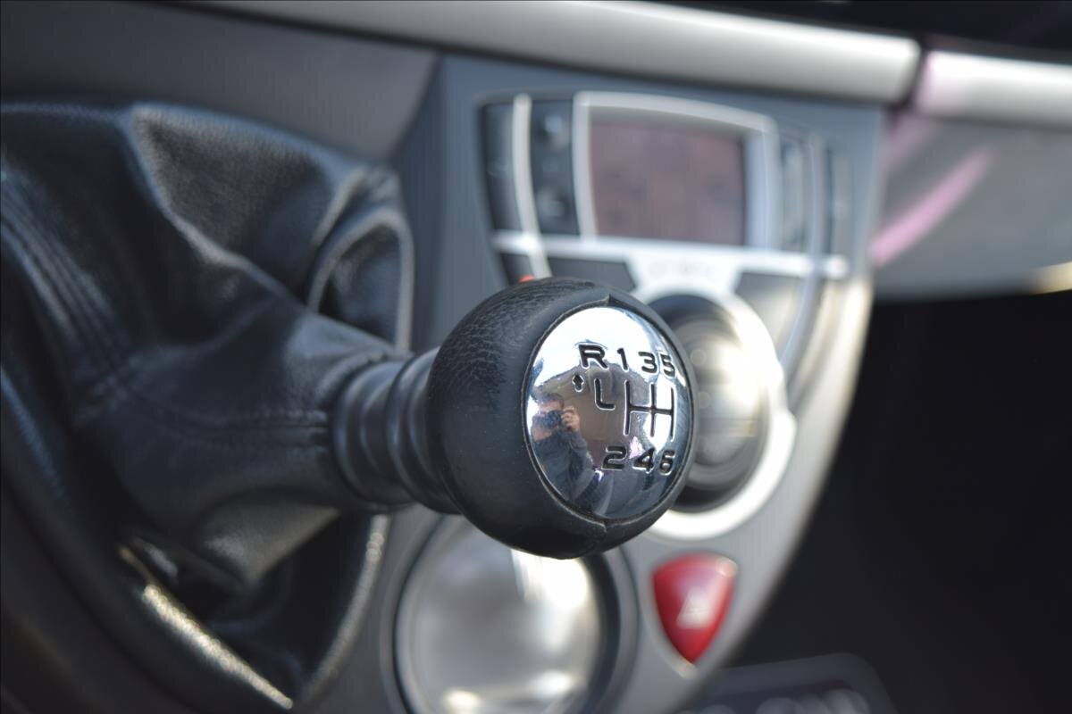 Peugeot 807 MPV 2,0 l 100 kw