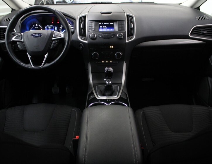 Ford S-MAX MPV 1,5 l 121 kw