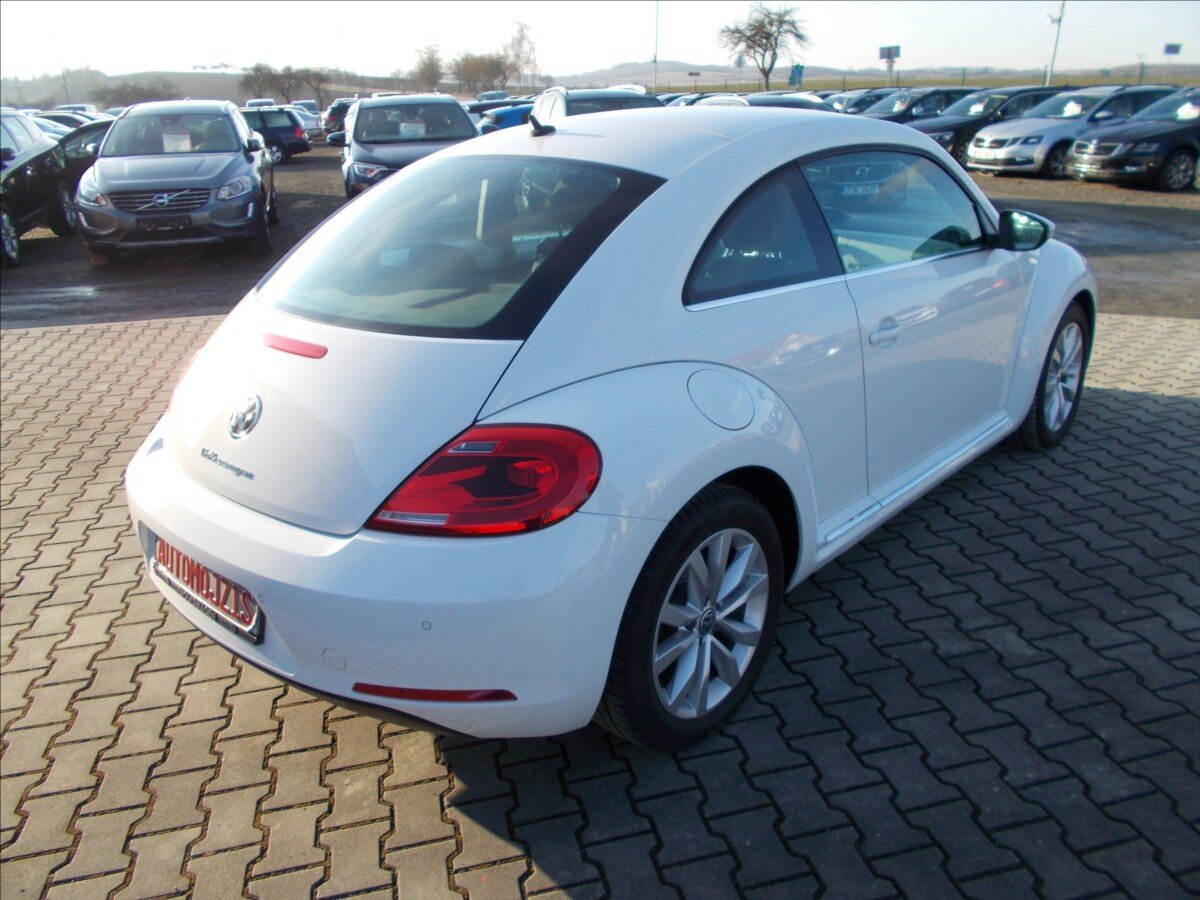 Volkswagen Beetle Hatchback 1,2 l 77 kw