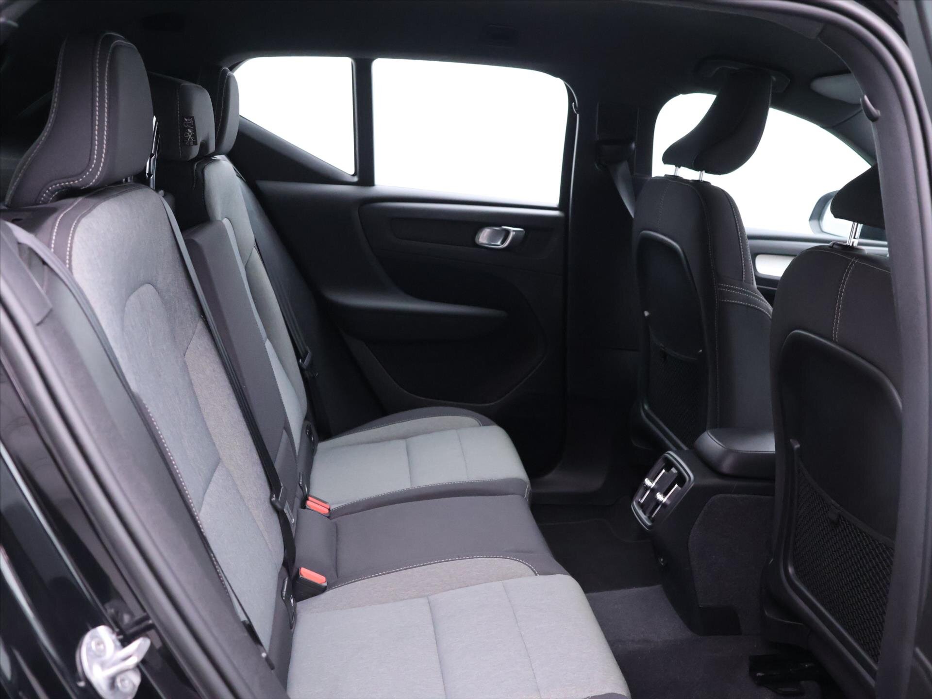 Volvo XC40 SUV 2,0 l 145 kw