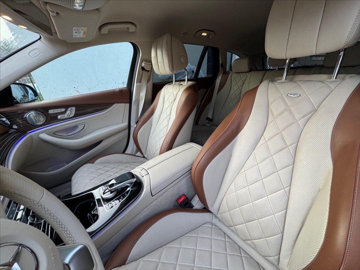 Mercedes-Benz Třídy E Kombi 0,0 245 kw