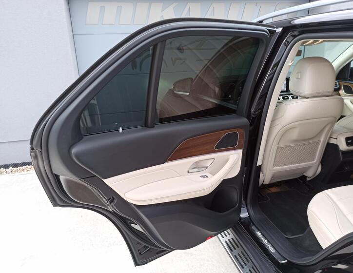 Mercedes-Benz GLE 27