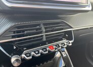 Peugeot 208 Hatchback 1,2 l 74 kw