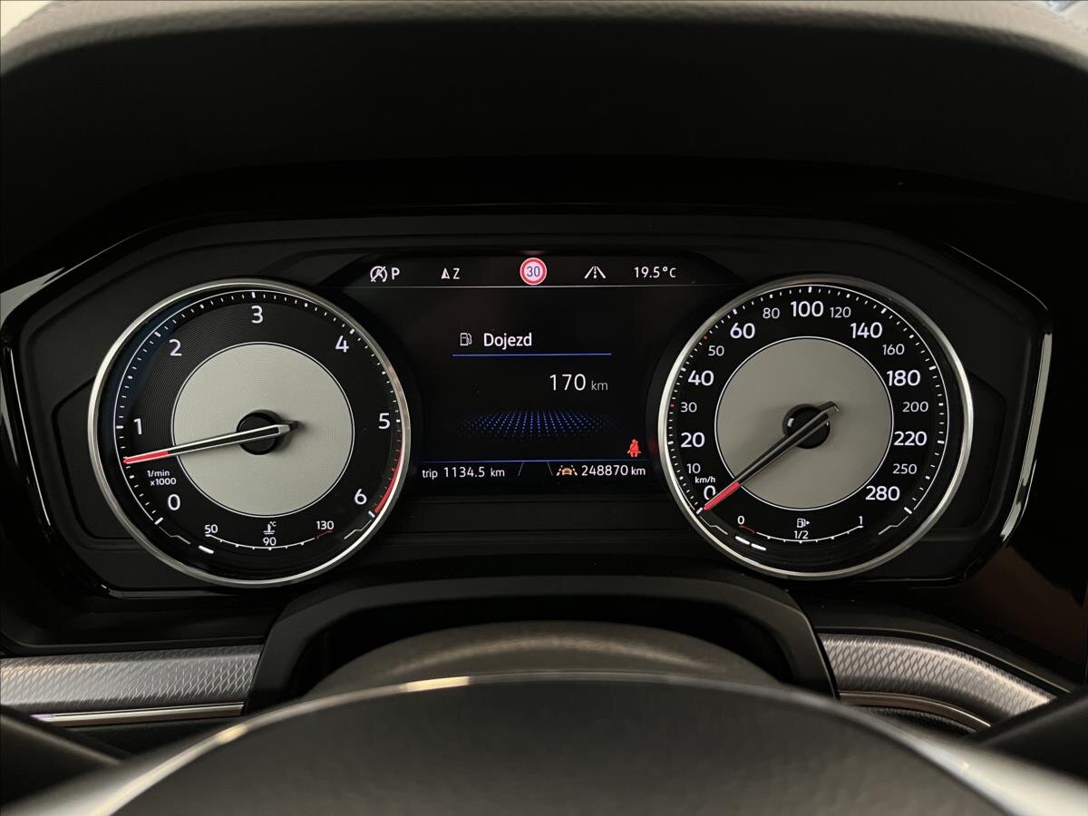 Volkswagen Touareg SUV 4,0 l 310 kw