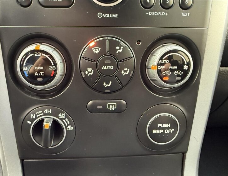 Suzuki Grand Vitara SUV / Terénní 2,0 l 103 kw