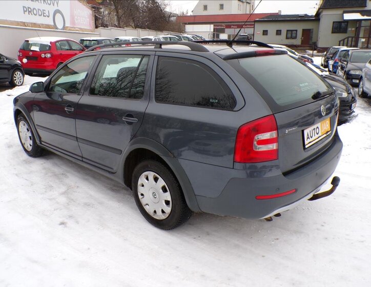 Škoda Octavia Kombi 2,0 l 103 kw