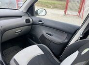 Peugeot 206 Hatchback 1,4 l 50 kw