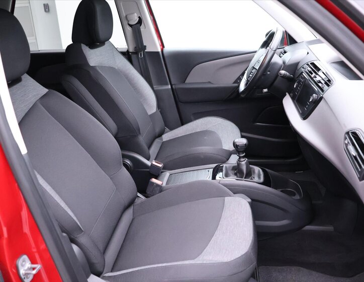 Citroën C4 SpaceTourer 14