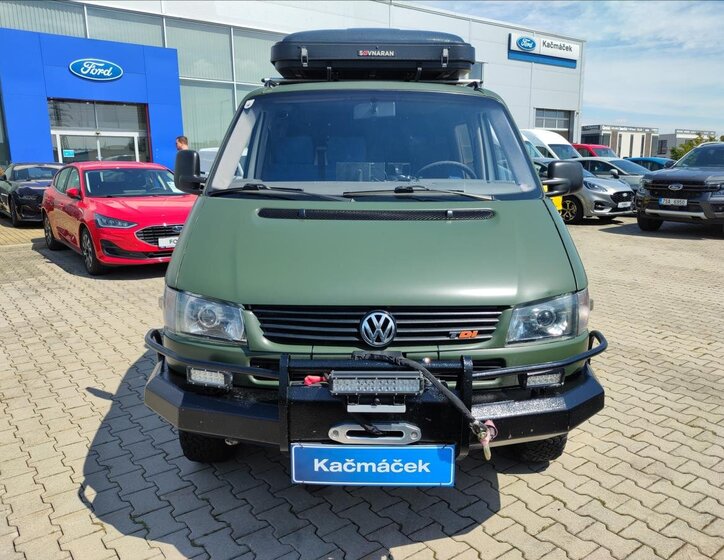 Volkswagen Transporter Kombi 2,5 l 75 kw