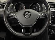 Volkswagen Tiguan 9