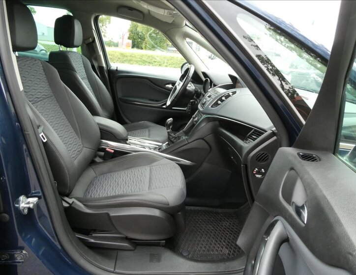 Opel Zafira MPV 2,0 l 121 kw
