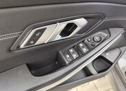 BMW Řada 3 Sedan / Limuzína 2,0 l 215 kw