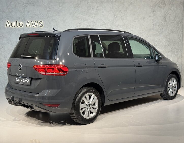Volkswagen Touran 6