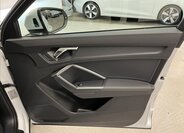 Audi Q3 SUV / Terénní 1,5 l 110 kw