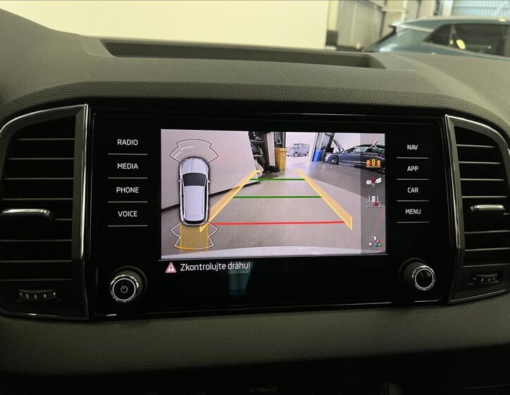 Škoda Karoq SUV 1,5 l 110 kw