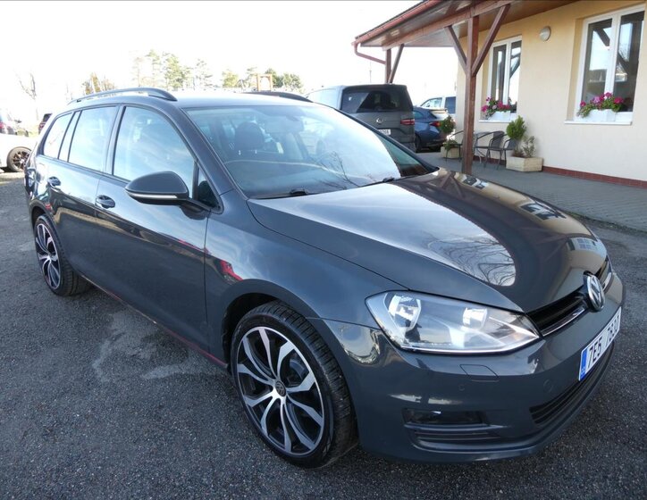 Volkswagen Golf 1