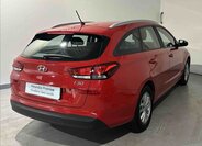 Hyundai i30 4