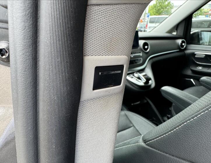 Mercedes-Benz Třídy V 21