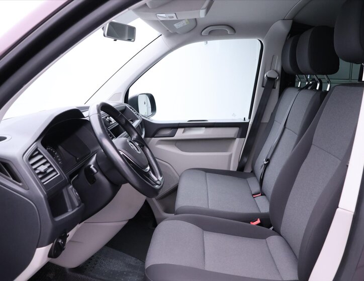 Volkswagen Transporter Kombi 2,0 l 75 kw