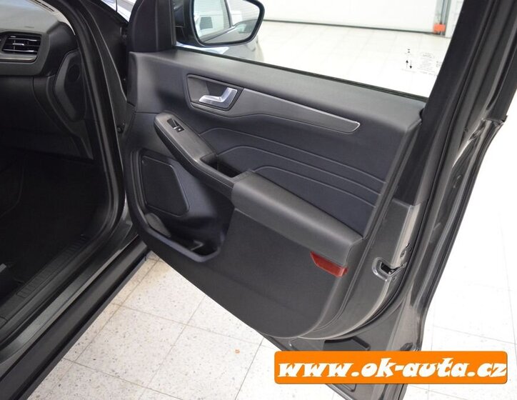 Ford Kuga SUV 2,5 l 112 kw