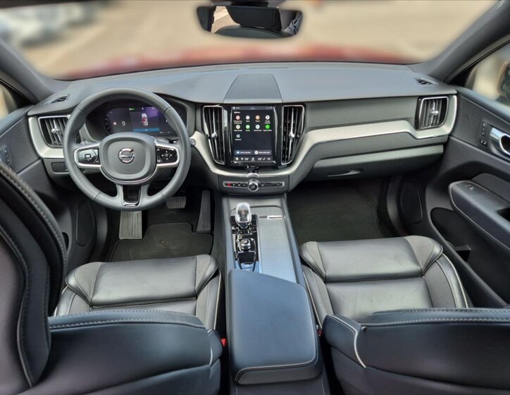 Volvo XC60 SUV / Terénní 2,0 l 145 kw