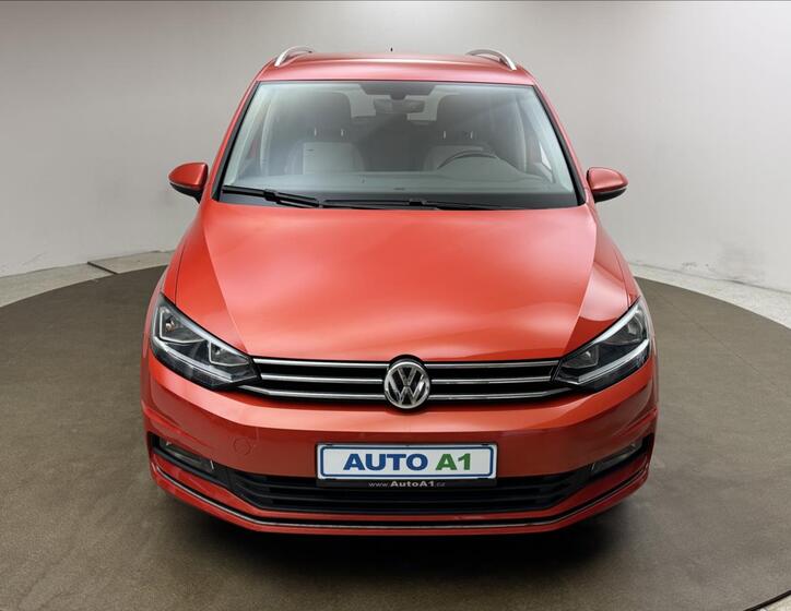 Volkswagen Touran 2