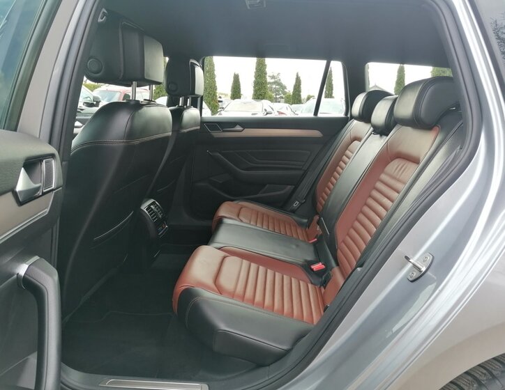 Volkswagen Passat Kombi 2,0 l 90 kw