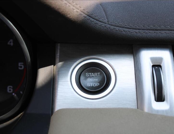 Land Rover Range Rover Evoque 26