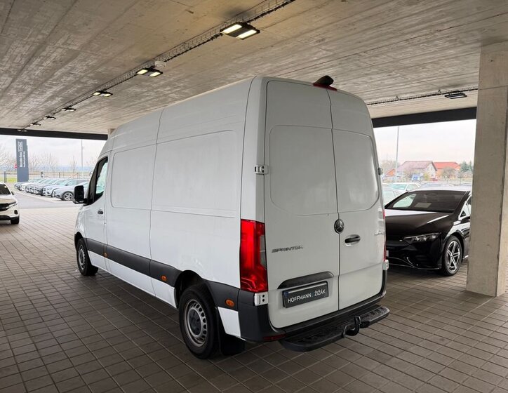 Mercedes-Benz Sprinter 7