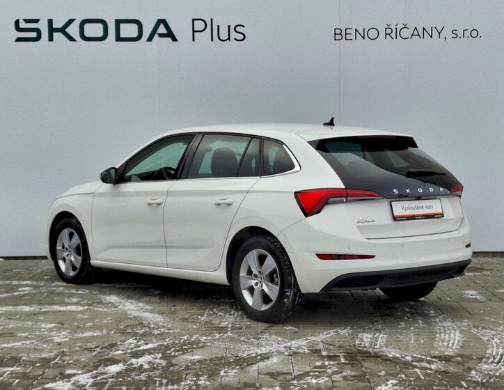 Škoda Scala 10