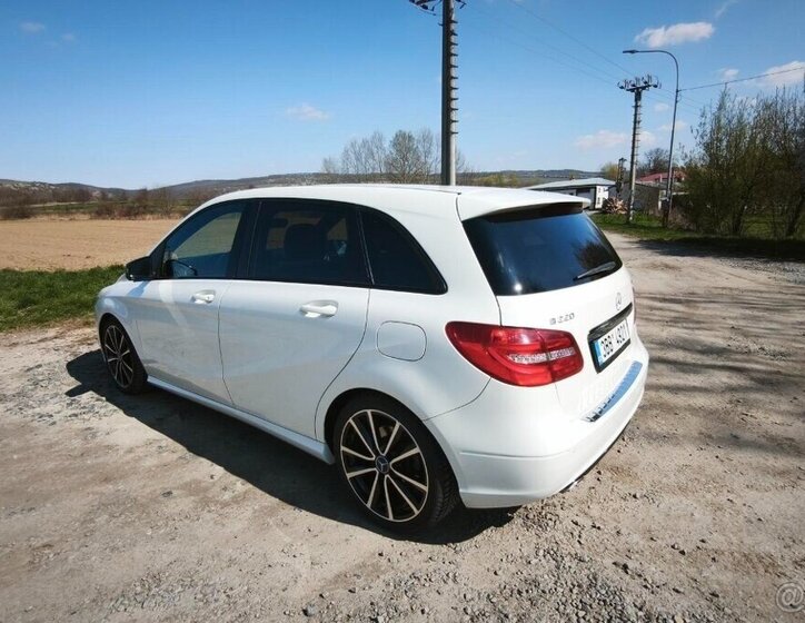Mercedes-Benz AMG One SUV / Terénní 0,0 125 kw