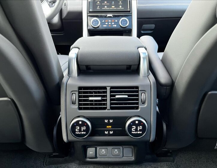 Land Rover Discovery SUV / Terénní 3,0 l 257 kw