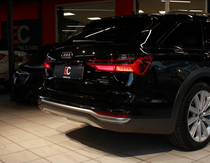 Audi A6 Allroad Kombi 3,0 l 210 kw