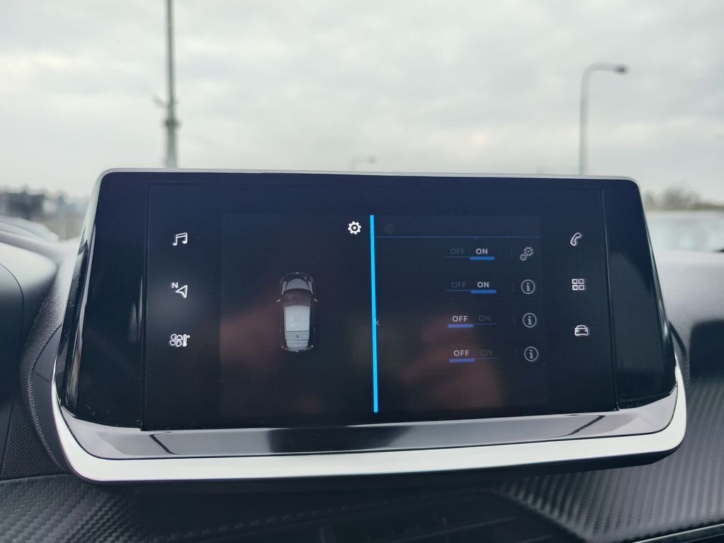 Peugeot 208 Hatchback 1,2 l 74 kw