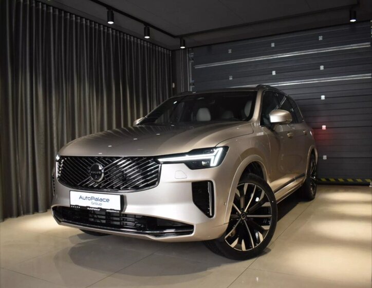 Volvo XC90 1