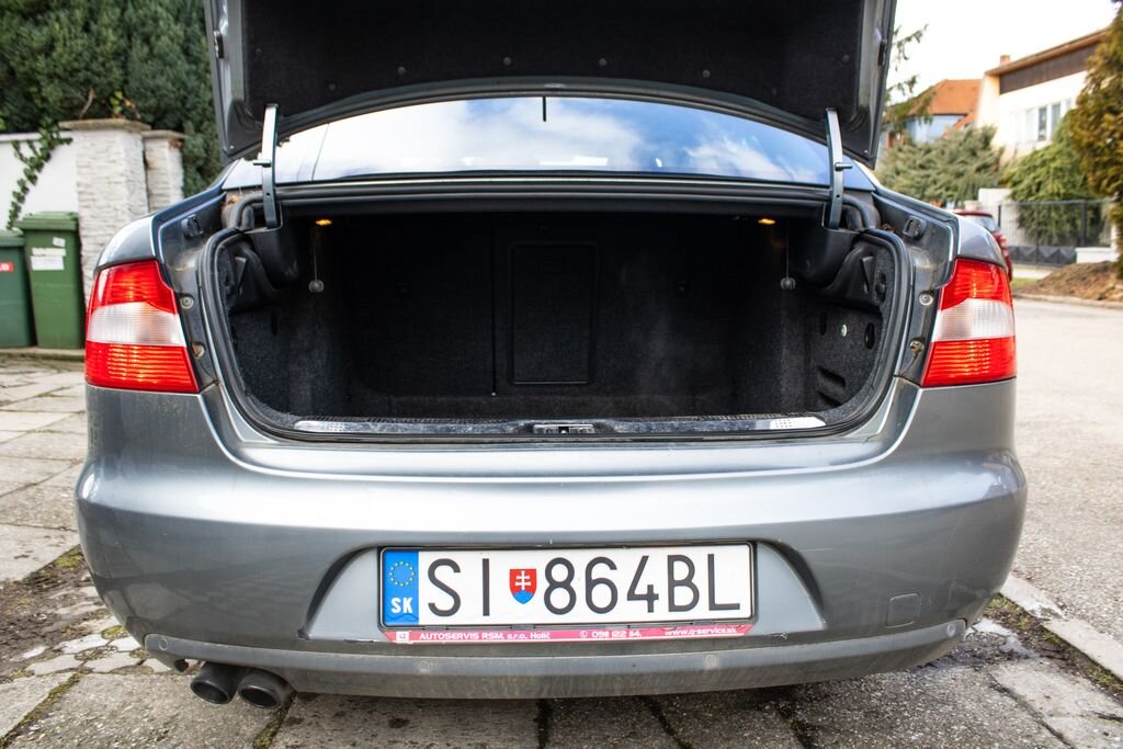 Škoda Superb Sedan 1,8 l 118 kw