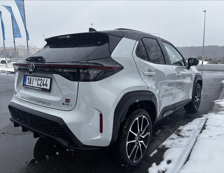 Toyota Yaris Cross 6