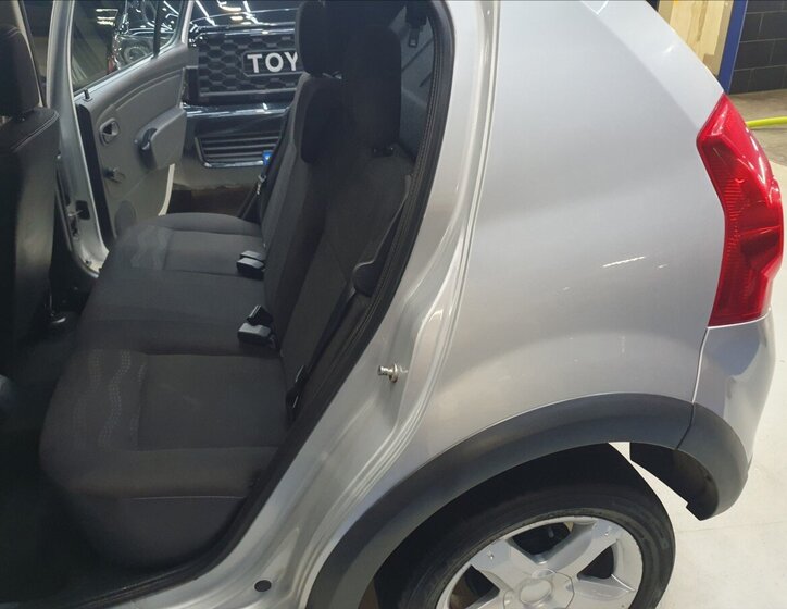 Dacia Sandero Hatchback 1,6 l 62 kw