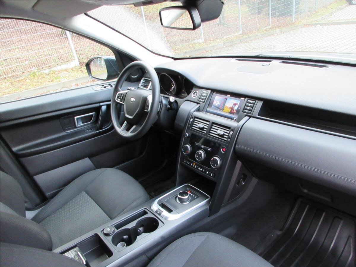 Land Rover Discovery Sport SUV 2,0 l 110 kw