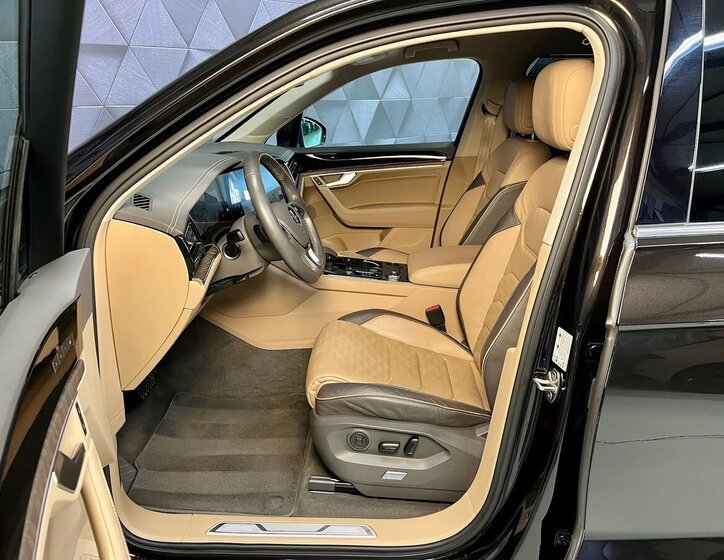 Volkswagen Touareg 11