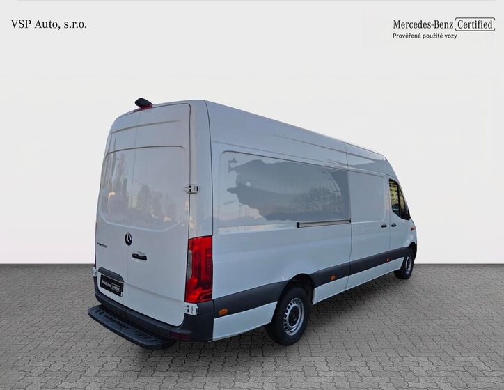 Mercedes-Benz Sprinter 6
