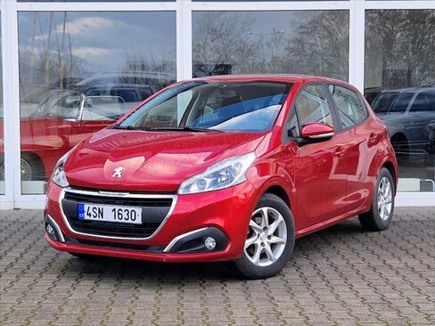 Peugeot 208 Hatchback 1,2 l 61 kw