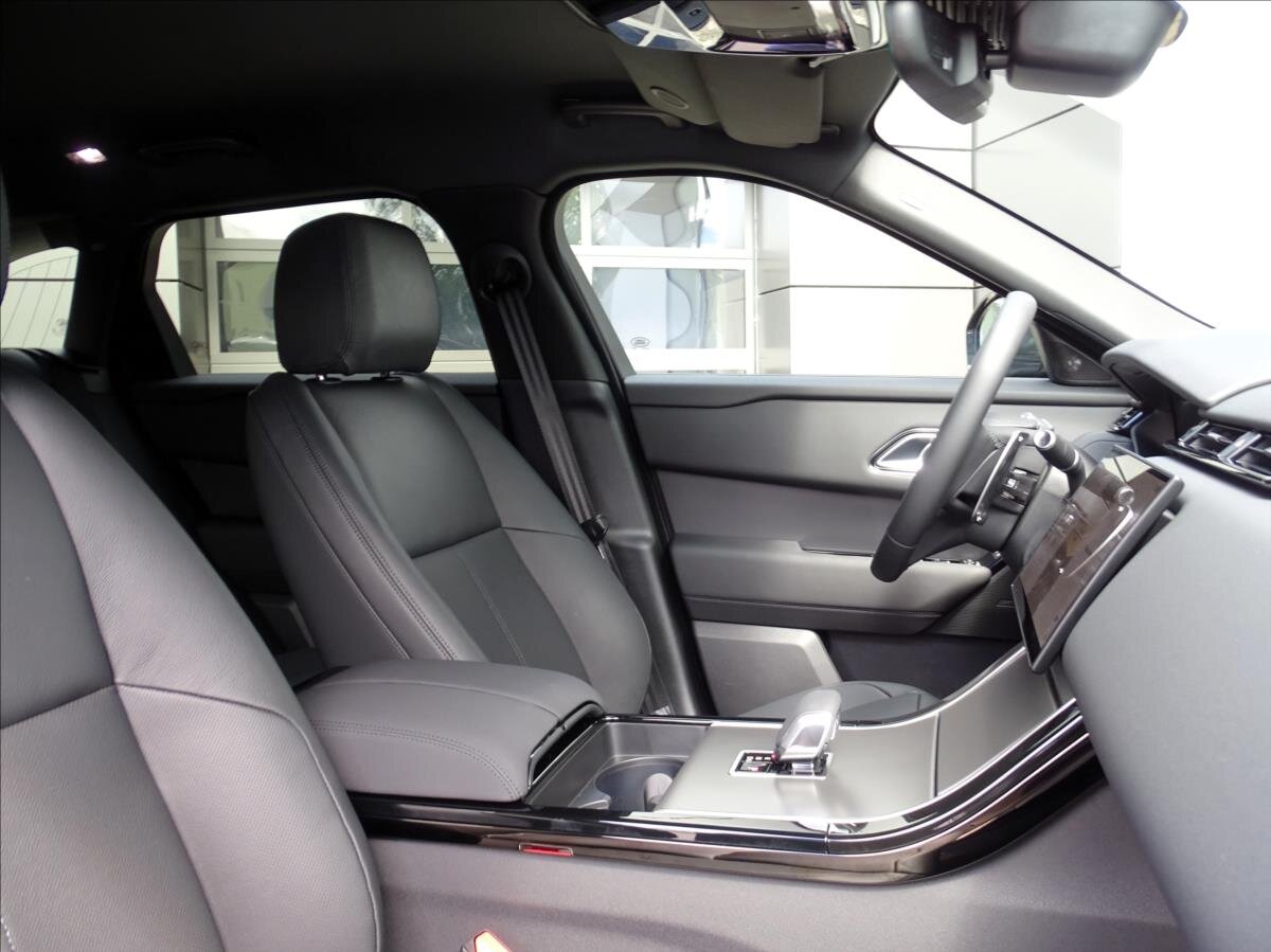 Land Rover Range Rover Velar SUV / Terénní 2,0 l 150 kw