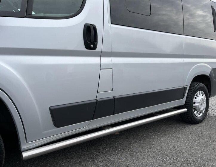 Peugeot Boxer Kombi 2,2 l 88 kw