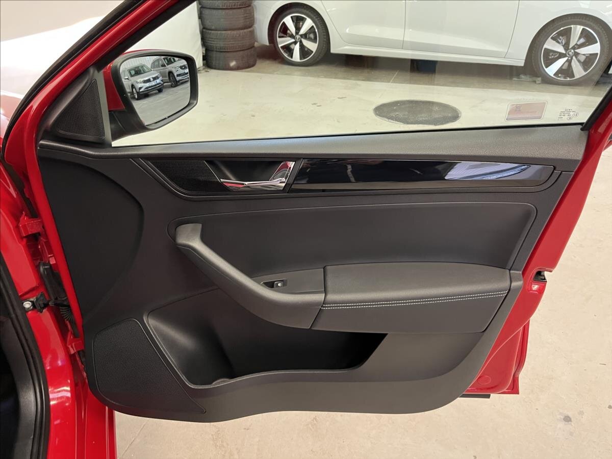 Škoda Rapid Liftback 999,0 81 kw