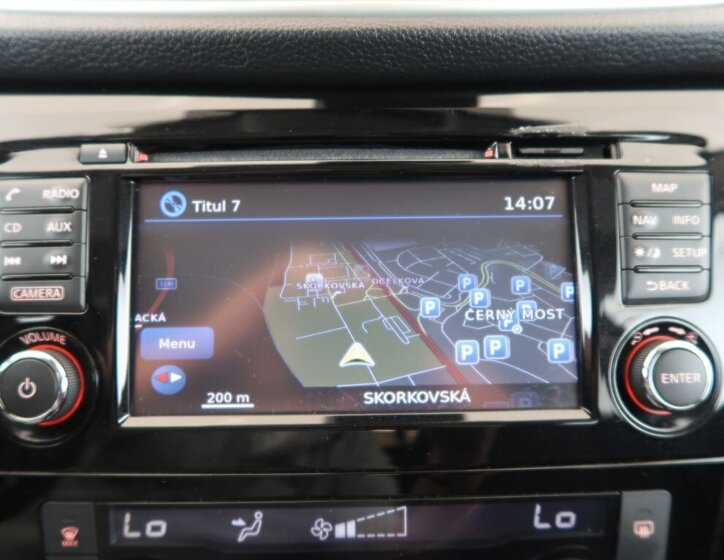 Nissan Qashqai SUV / Terénní 1,5 l 81 kw